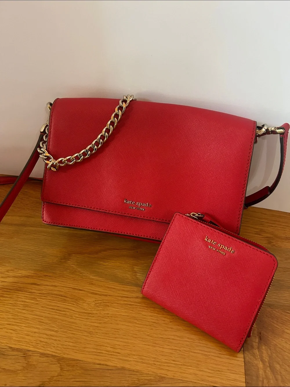 Kate Spade New York CAMERON CONVERTIBLE CROSSBODY in Red with Matching Wallet